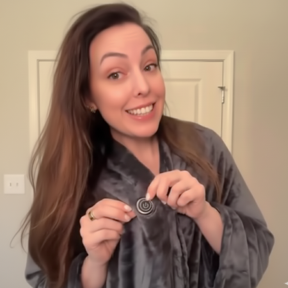 CozyWrap™ | Portable Heated Blanket